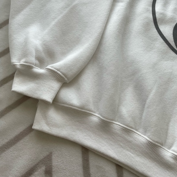 EUC, Princess Polly Women’s Oversized Soft Fleece Crewneck Sweater Peace Size 2 - Picture 3 of 11